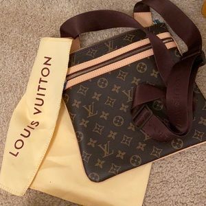 Louis Vuitton cross bag